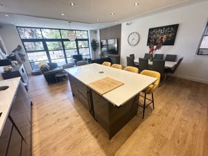 Photo 51- click for photo gallery